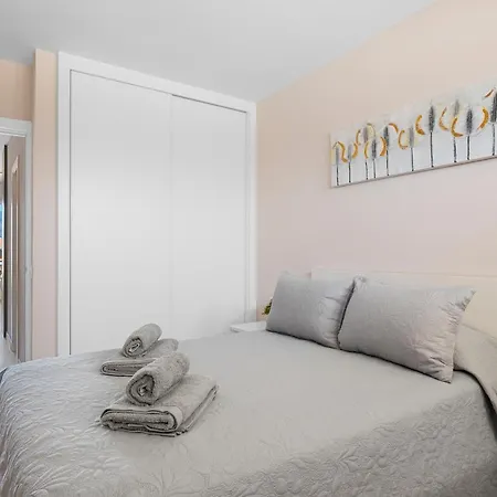 Ocean View Arenas Negras, Newly Renovated Apartman