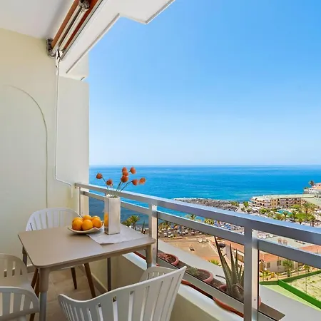 Apartamento Ocean View Arenas Negras, Newly Renovated Puerto de Santiago (Tenerife)
