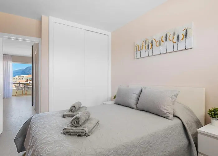 Ocean View Arenas Negras, Newly Renovated Apartment